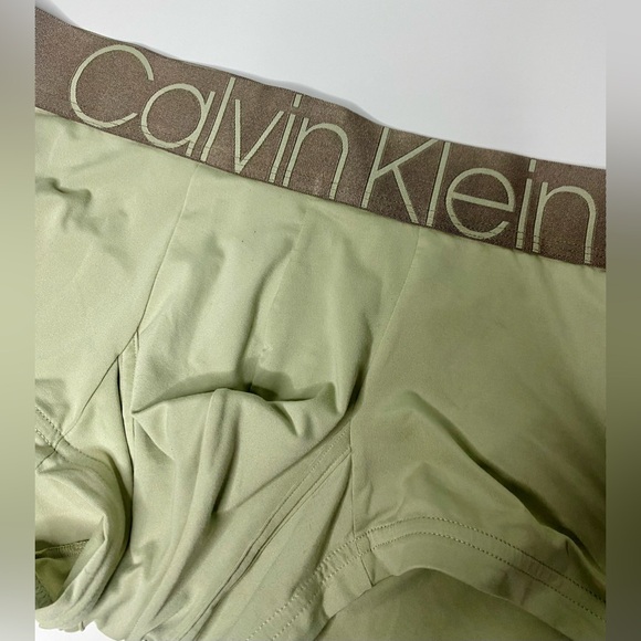 Pre-owned Calvin Klein small trunk - Picture 2 of 5